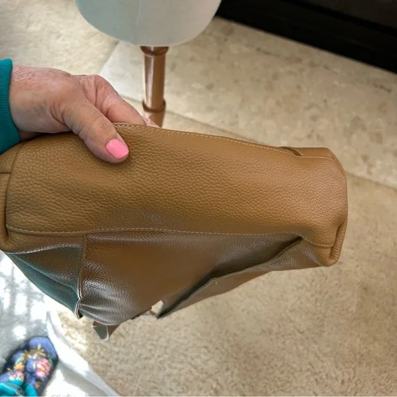 Tote Le Monde  Tan Leather Milan Tote Bag - Picture 11 of 13